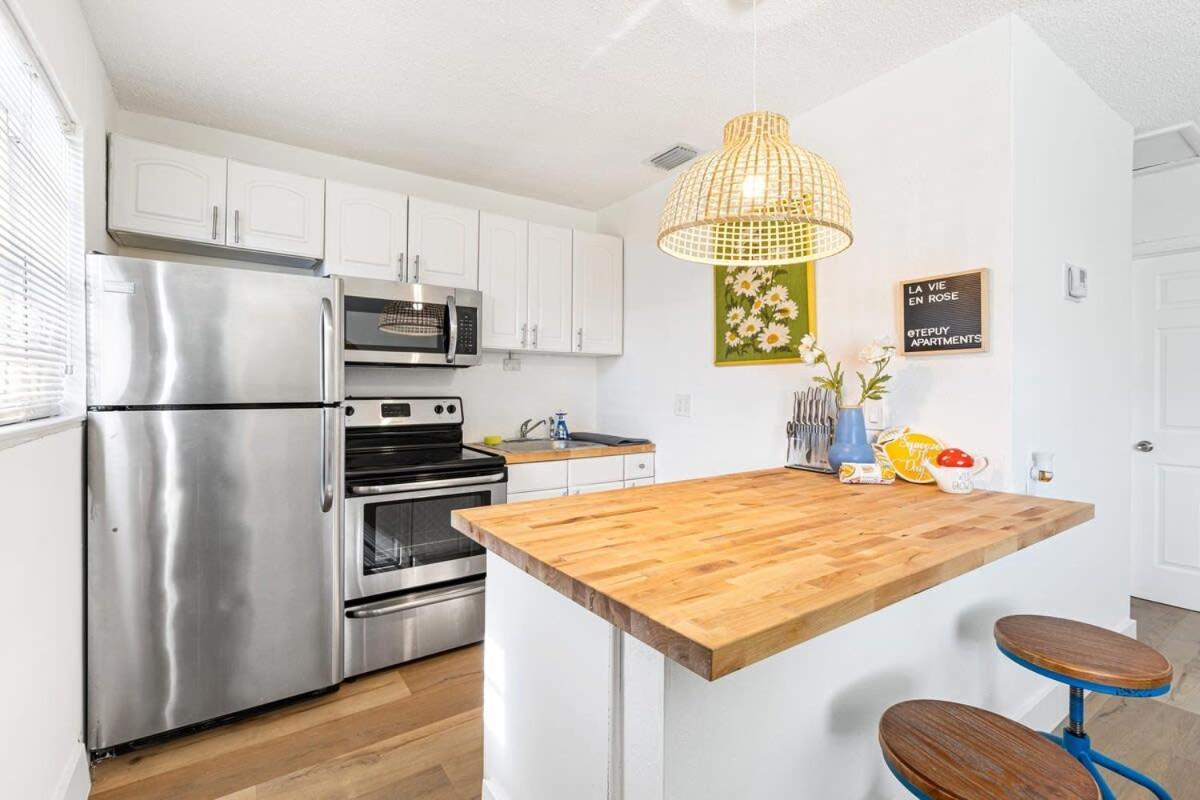 Lovely 2 Bedroom Condo In Sailboat Bend Fort Lauderdale Eksteriør bilde